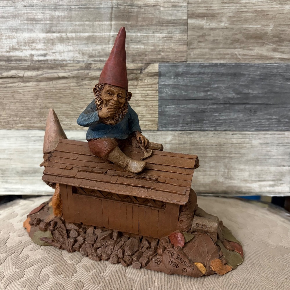 Tom Clark Cairn Studio The Bridges Gnome Figurine 1986 Covered Bridge Sculpture